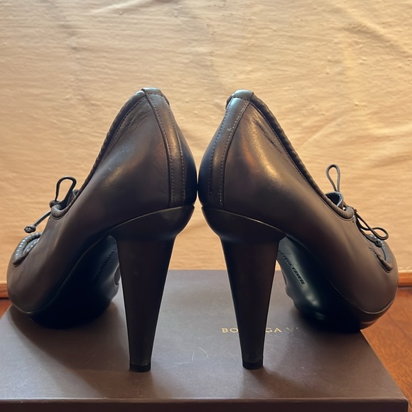 Bottega Veneta Leather Pumps - Picture 6 of 9